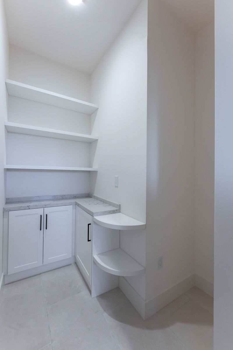 Alan Drive, Penngrove — living — Sonoma Residential Services